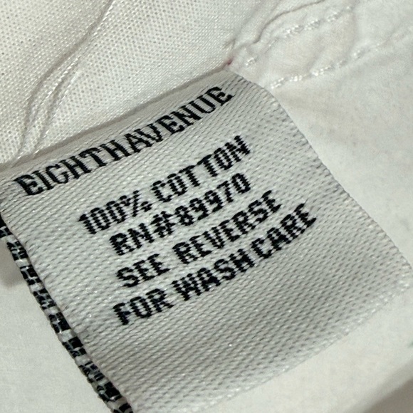 Christmas Holiday Print Short Sleeve Casual Button Down Eight Ave NWOT Small - Picture 6 of 6